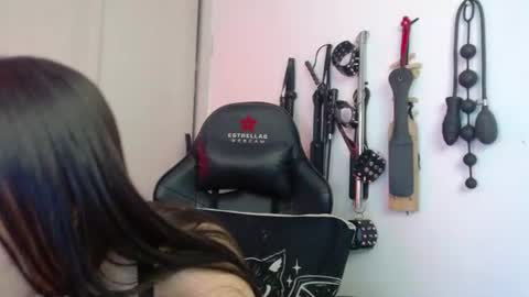 Snapshot of alissonbeckett chatting on 06.17.26 Alisson Beckett online show from 06.17.26