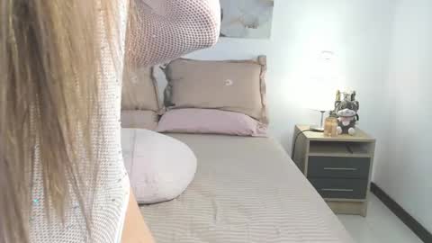 Snapshot of alissonroyce chatting on 02.13.25 Goddess  online show from 02.13.25