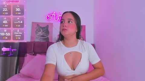 Snapshot of alissonsweet18_ chatting on 05.01.26 Alisson online show from 05.01.26