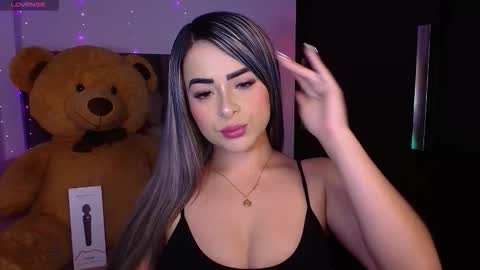  Alix  online show from 12.23.25