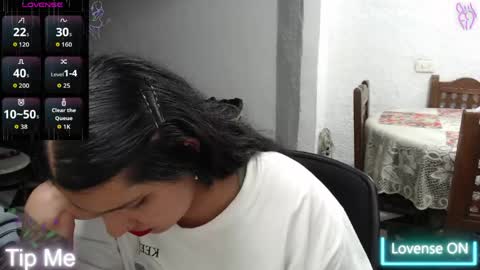 Snapshot of alix_beltran chatting on 04.26.26 Alix online show from 04.26.26