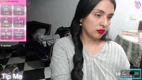 Snapshot of alix_beltran chatting on 05.27.26 Alix online show from 05.27.26