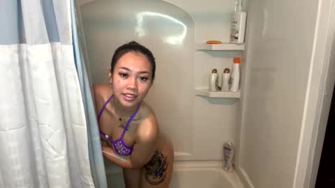 Alixxa Skye online show from 10.24.25