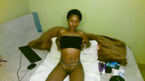 aliyah001 online show from 10.14.25