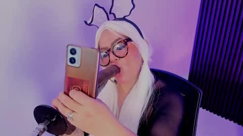 Aliyahs stone online show from 11.14.25