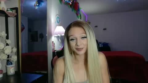 Snapshot of alizae_baby chatting on 10.25.25 Alizae Richards online show from 10.25.25