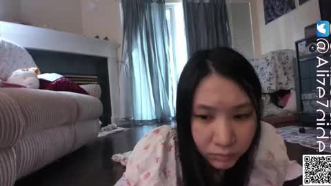 Alize Zaide online show from 10.28.25