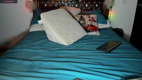 Andrea..... online show from 12.03.25