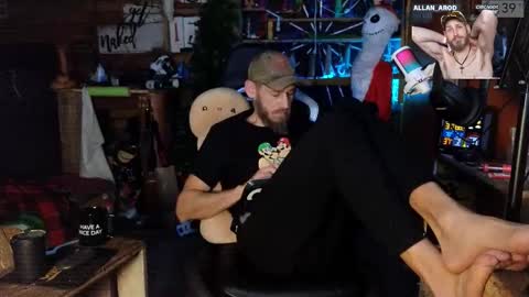 Snapshot of allan_arod chatting on 11.23.25 Allan arod online show from 11.23.25