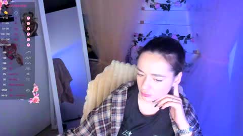 Snapshot of allana_dream chatting on 05.15.26 Allana online show from 05.15.26