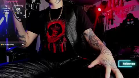 Snapshot of allanhurtss chatting on 11.13.25 online show from 11.13.25