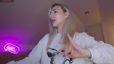 A day u didnt smile is a lost day online show from 03.28.26