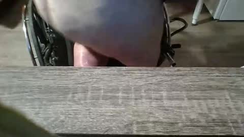 Stormy Day  online show from 12.16.25