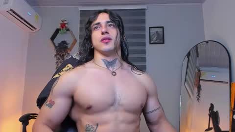 independent model 3 online show from 12.21.25