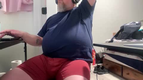 Allergictolove online show from 02.19.26