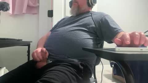 Allergictolove online show from 03.31.26