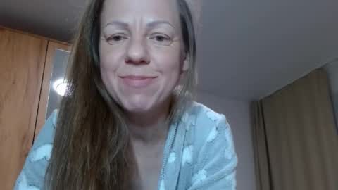 Snapshot of allexandraxxx chatting on 02.15.25 allexandraxxx online show from 02.15.25