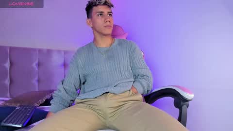 Snapshot of allexcano chatting on 02.19.25 Allex online show from 02.19.25