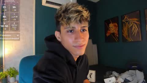 Snapshot of allexcano chatting on 03.10.25 Allex online show from 03.10.25