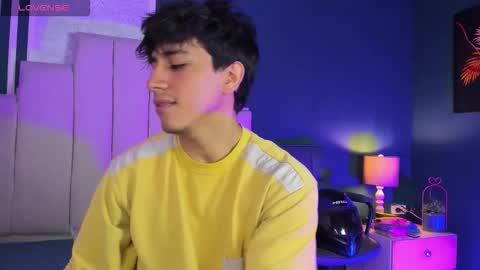 Snapshot of allexcano chatting on 11.17.25 Allex online show from 11.17.25