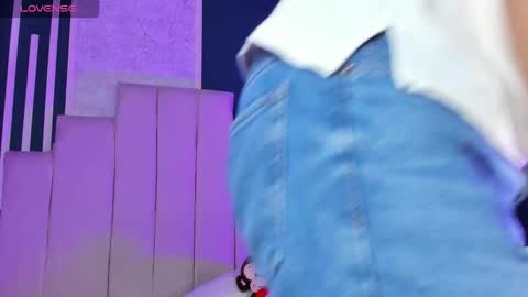 Snapshot of allexcano chatting on 11.23.25 Allex online show from 11.23.25