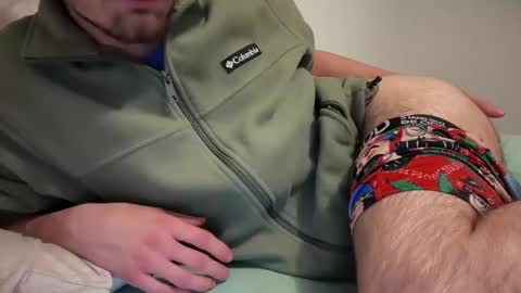 Snapshot of alleycat2001 chatting on 12.20.25 alleycat2001 online show from 12.20.25