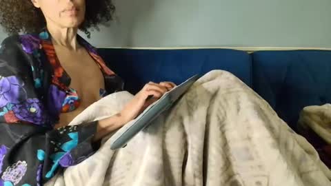 wishlist on bio online show from 04.01.26