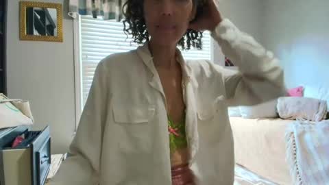 Snapshot of allgood4u chatting on 07.20.26 wishlist on bio online show from 07.20.26