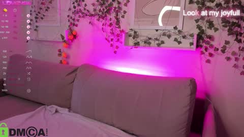 alli_aster online show from 10.03.25