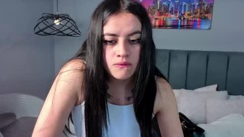 Snapshot of alli_cooper chatting on 05.06.26 Ali online show from 05.06.26