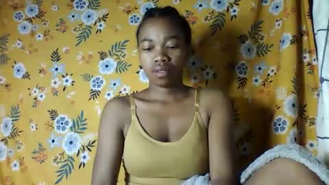 Snapshot of alliciax632770 chatting on 12.02.25 alliciax632770 online show from 12.02.25