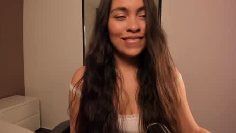Snapshot of allie_bruce chatting on 05.06.26 A L L I E online show from 05.06.26