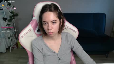 Snapshot of allie_hazie chatting on 05.18.26 alice online show from 05.18.26