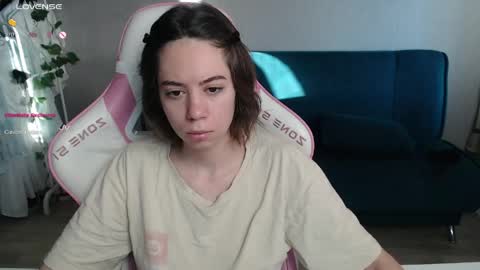 Snapshot of allie_hazie chatting on 05.19.26 alice online show from 05.19.26