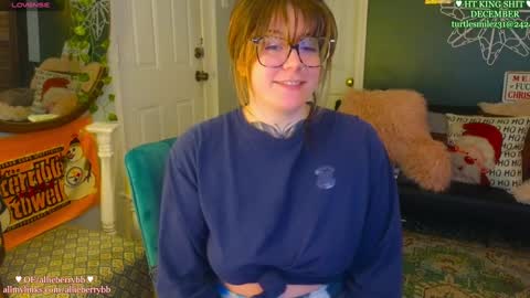 Snapshot of allieberrybb chatting on 12.09.24 bb online show from 12.09.24