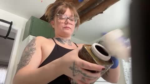 Snapshot of allieberrybb chatting on 01.10.25 bb online show from 01.10.25