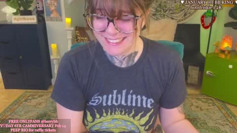 Snapshot of allieberrybb chatting on 01.21.25 bb online show from 01.21.25