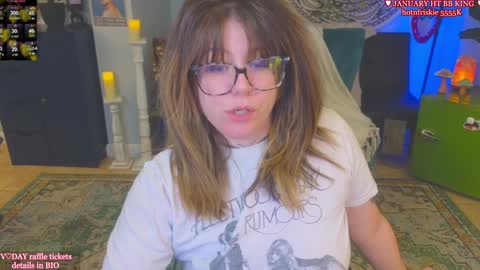 Snapshot of allieberrybb chatting on 01.31.25 bb online show from 01.31.25