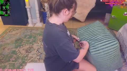 Snapshot of allieberrybb chatting on 02.15.25 bb online show from 02.15.25