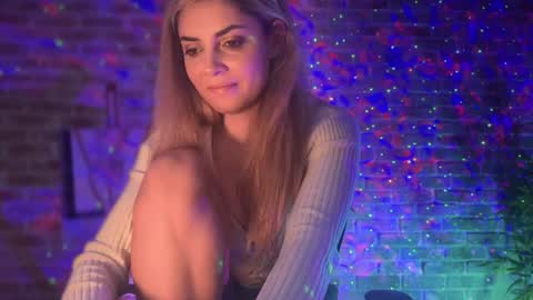 Allie online show from 12.17.24