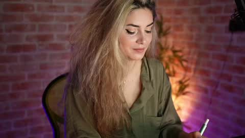 Allie online show from 01.04.25