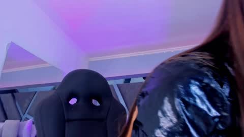 Snapshot of allijadid chatting on 01.08.25    online show from 01.08.25