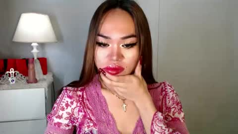 Snapshot of allirah20x chatting on 12.14.24 Allirah online show from 12.14.24