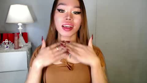 Snapshot of allirah20x chatting on 12.18.24 Allirah online show from 12.18.24