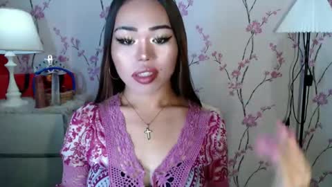 Snapshot of allirah20x chatting on 01.09.25 Allirah online show from 01.09.25