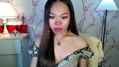 Snapshot of allirah20x chatting on 02.24.25 Allirah online show from 02.24.25