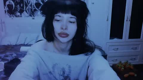 Snapshot of allisondeetz chatting on 05.19.26 Alis online show from 05.19.26
