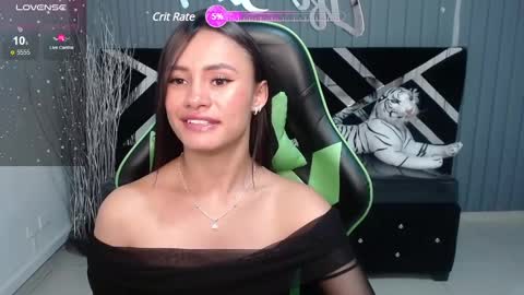 Snapshot of allisson_a chatting on 01.26.25 Allisson online show from 01.26.25