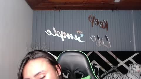 Snapshot of allisson_a chatting on 02.07.25 Allisson online show from 02.07.25