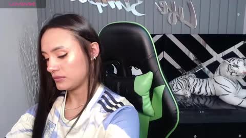 Snapshot of allisson_a chatting on 02.12.25 Allisson online show from 02.12.25